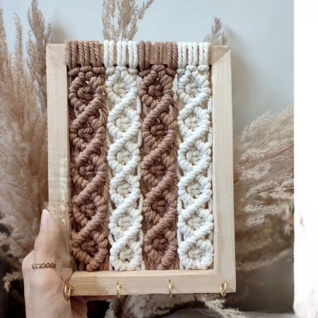 قیمت جاکلیدی مکرومه بافی مدل لوزی