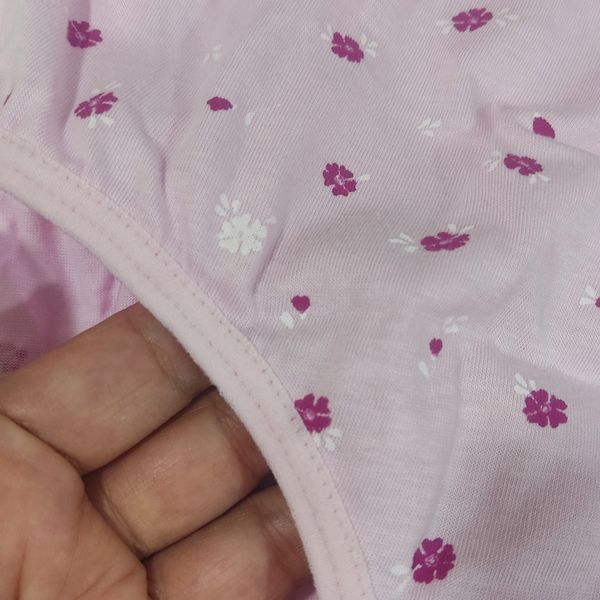 شورت زنانه نخی طرحدار