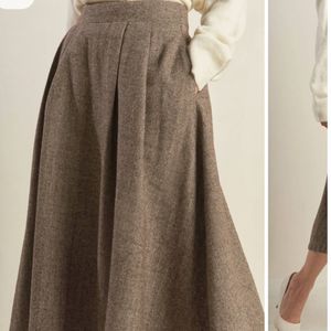 دامن پشمی جناغی پیلی دار