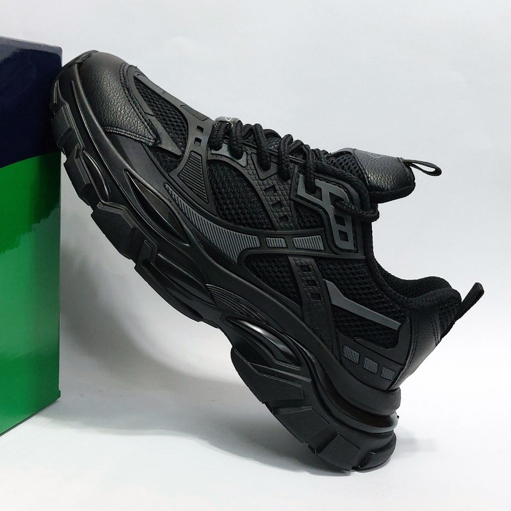 قیمت کتونی طرح بالنسیاگا Balenciaga بسیار شیک و با کیفیت