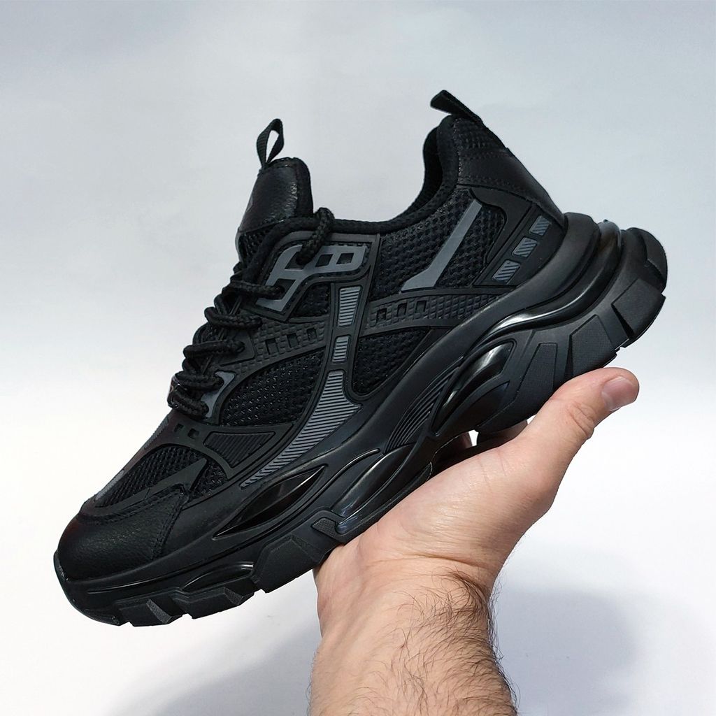 فروش اینترنتی کتونی طرح بالنسیاگا Balenciaga بسیار شیک و با کیفیت