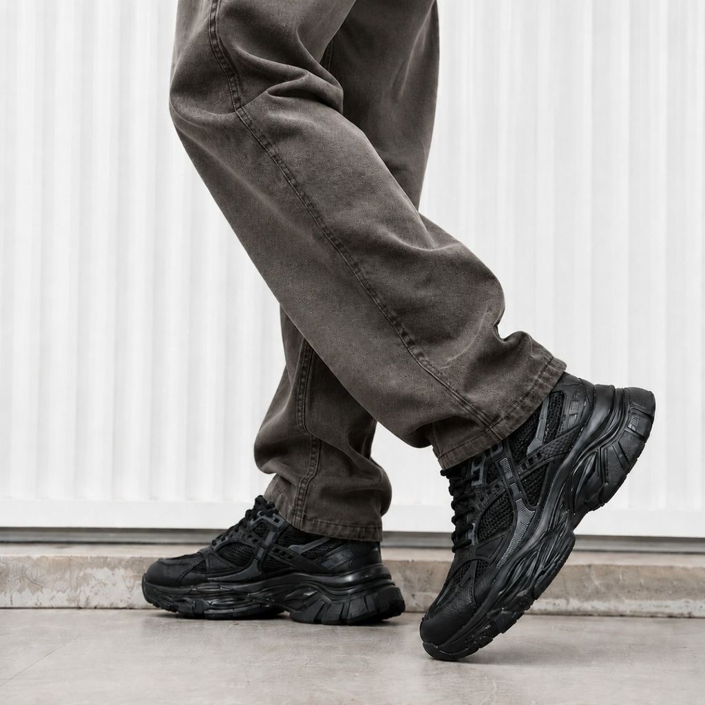 خرید اینترنتی کتونی اسپرت طرح بالنسیاگا Balenciaga بسیار شیک با پاخوری کم نظیر