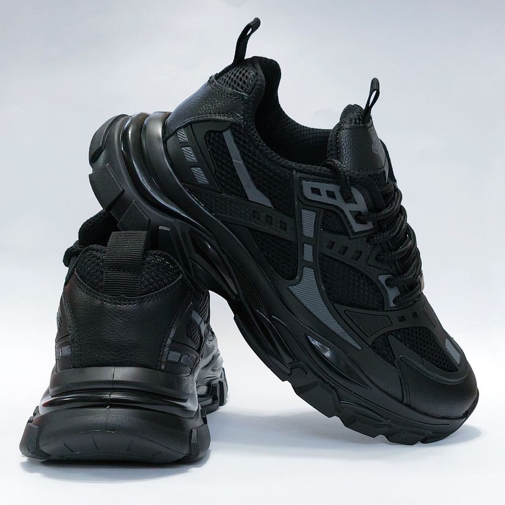 قیمت کتونی طرح بالنسیاگا Balenciaga بسیار شیک و با کیفیت