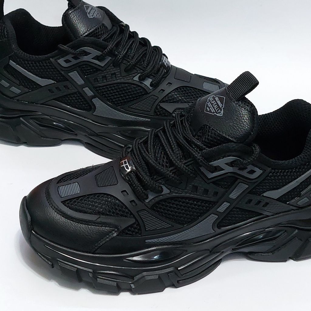 قیمت ارزان کتونی طرح بالنسیاگا Balenciaga بسیار شیک و با کیفیت