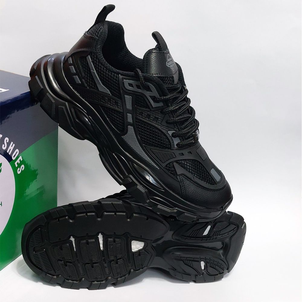 فروش اینترنتی کتونی طرح بالنسیاگا Balenciaga بسیار شیک و با کیفیت
