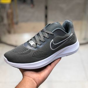 خرید انلاین کفش نایک بزرگپا مردانه برند سهند رنگ طوسی