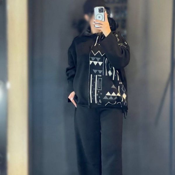 بافت ست زنانه طرح هودی و شلوار رزا