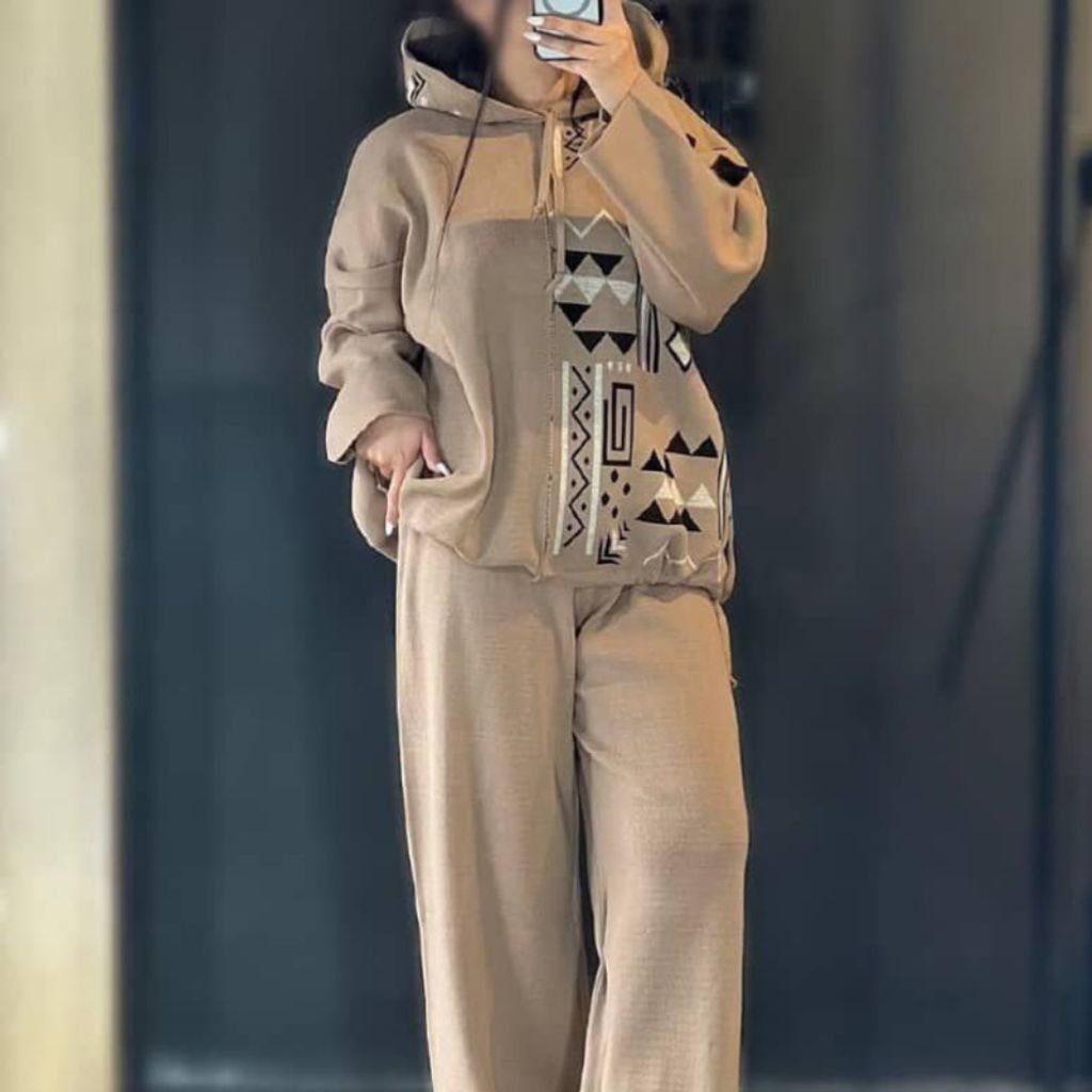فروش اینترنتی بافت ست زنانه طرح هودی و شلوار