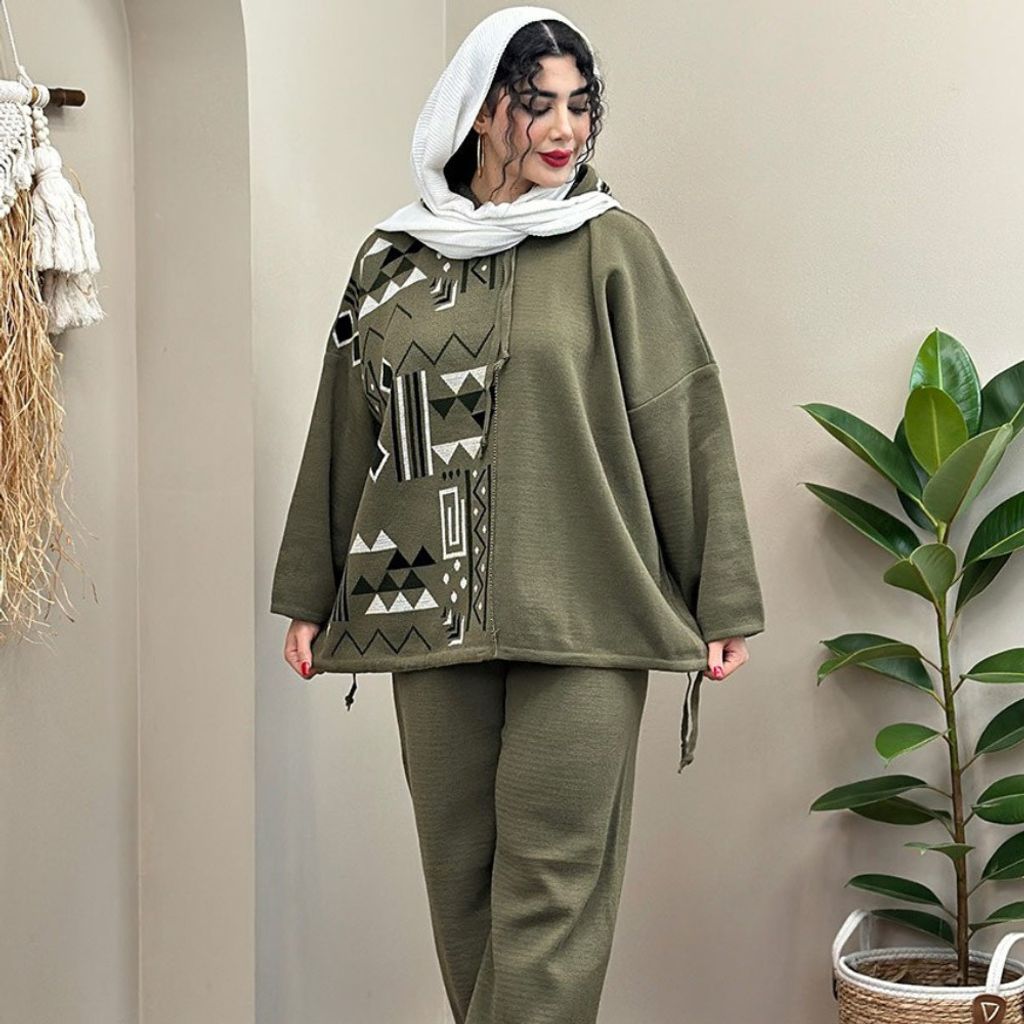 خرید آنلاین بافت ست زنانه طرح هودی و شلوار