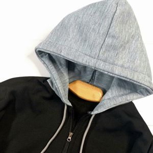 مشخصات سویشرت زنانه طرح کلاه دورس طوسی