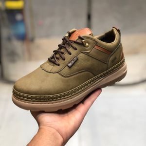 مشخصات کفش چرم اسپرت مردانه مدل فراز رنگ زیتونی