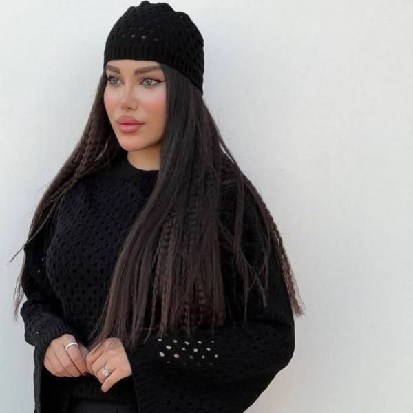 ست کراپ و کلاه بافت