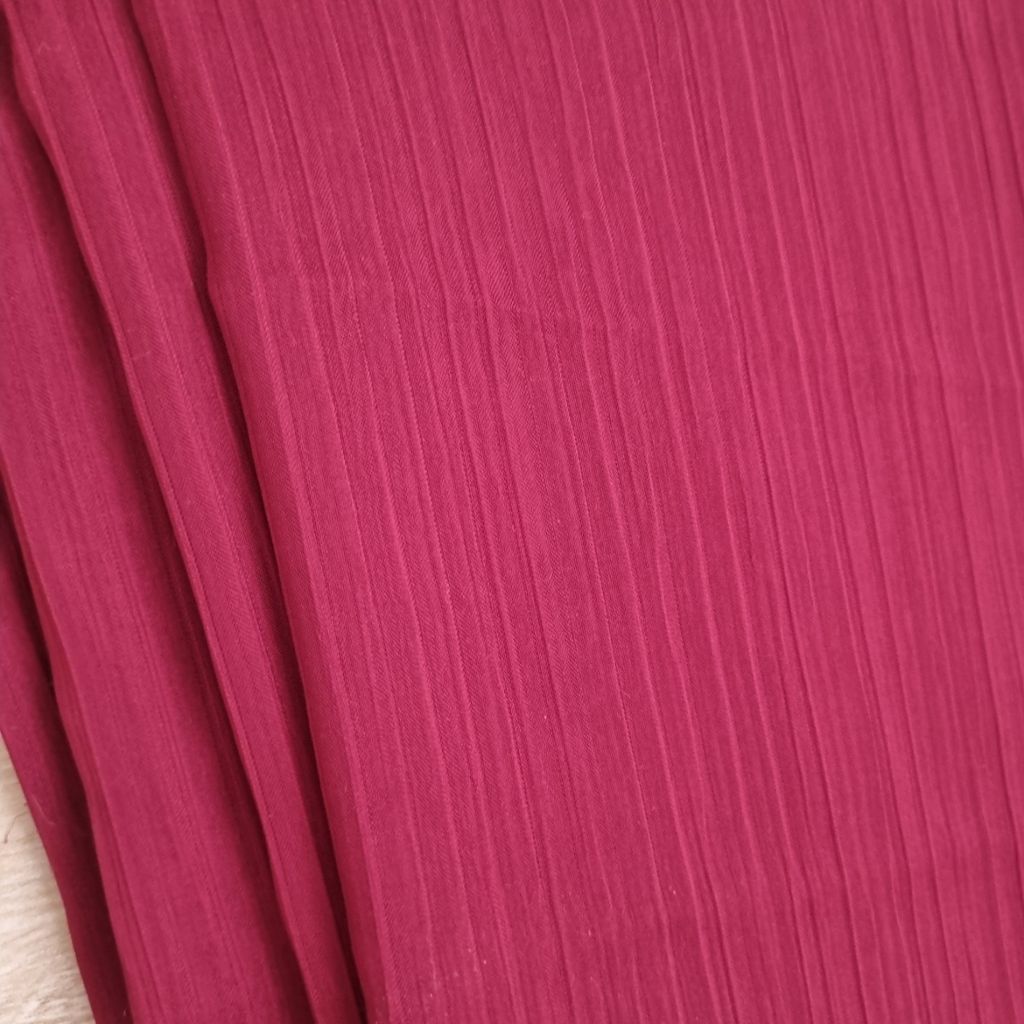 قیمت ارزان قواره 2 متری پارچه زرشکی طول 2 متر عرض 1ونیم متر