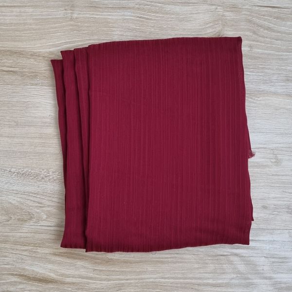 قواره 2 متری پارچه زرشکی طول 2 متر عرض 1ونیم متر