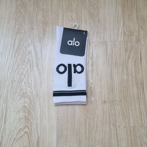 فروش اینترنتی جوراب ساقدار رنگی طرح alo