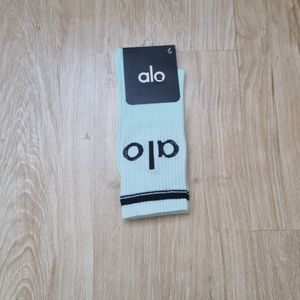 خرید اینترنتی جوراب ساقدار رنگی طرح alo