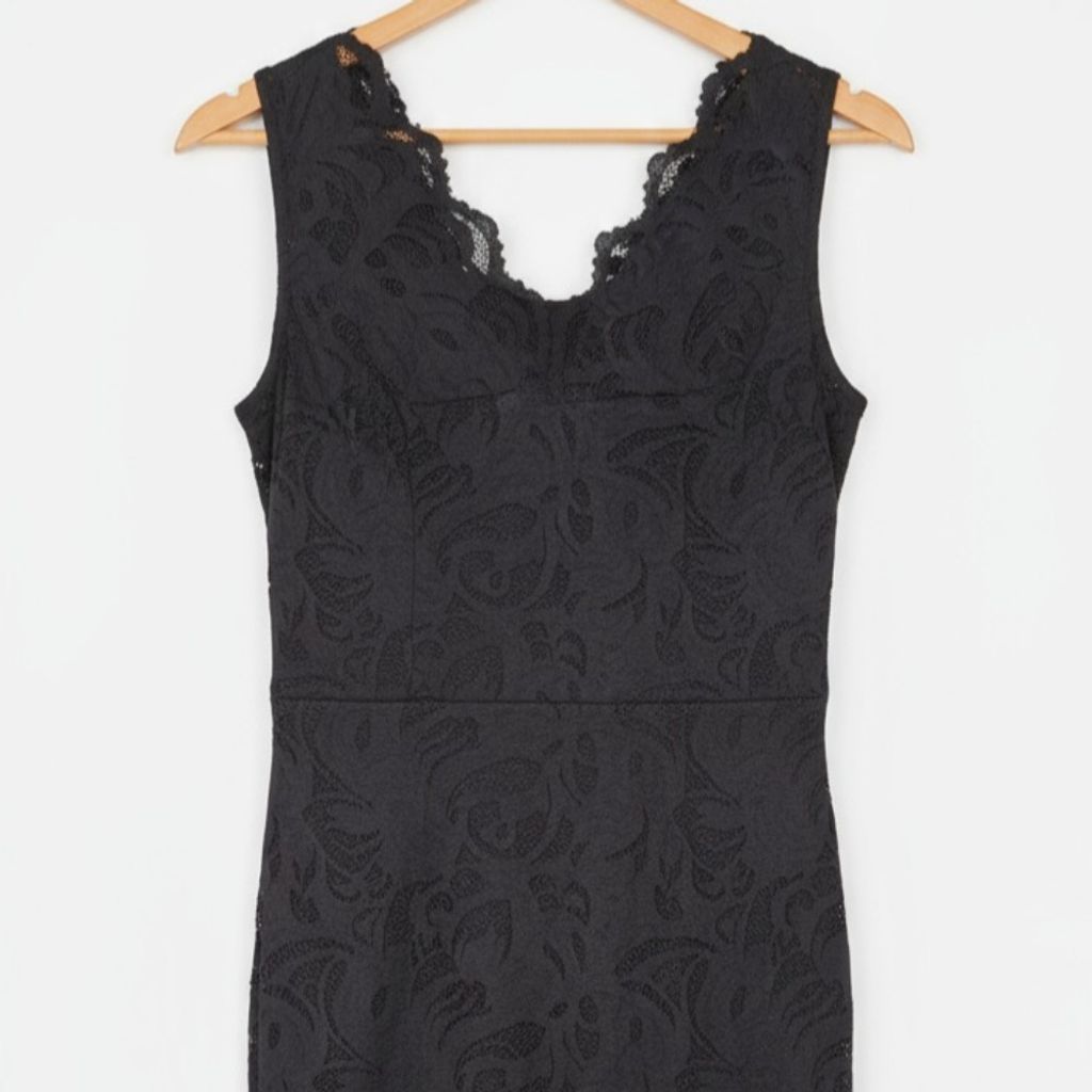 خرید اینترنتی پیراهن مشکی دخترانه