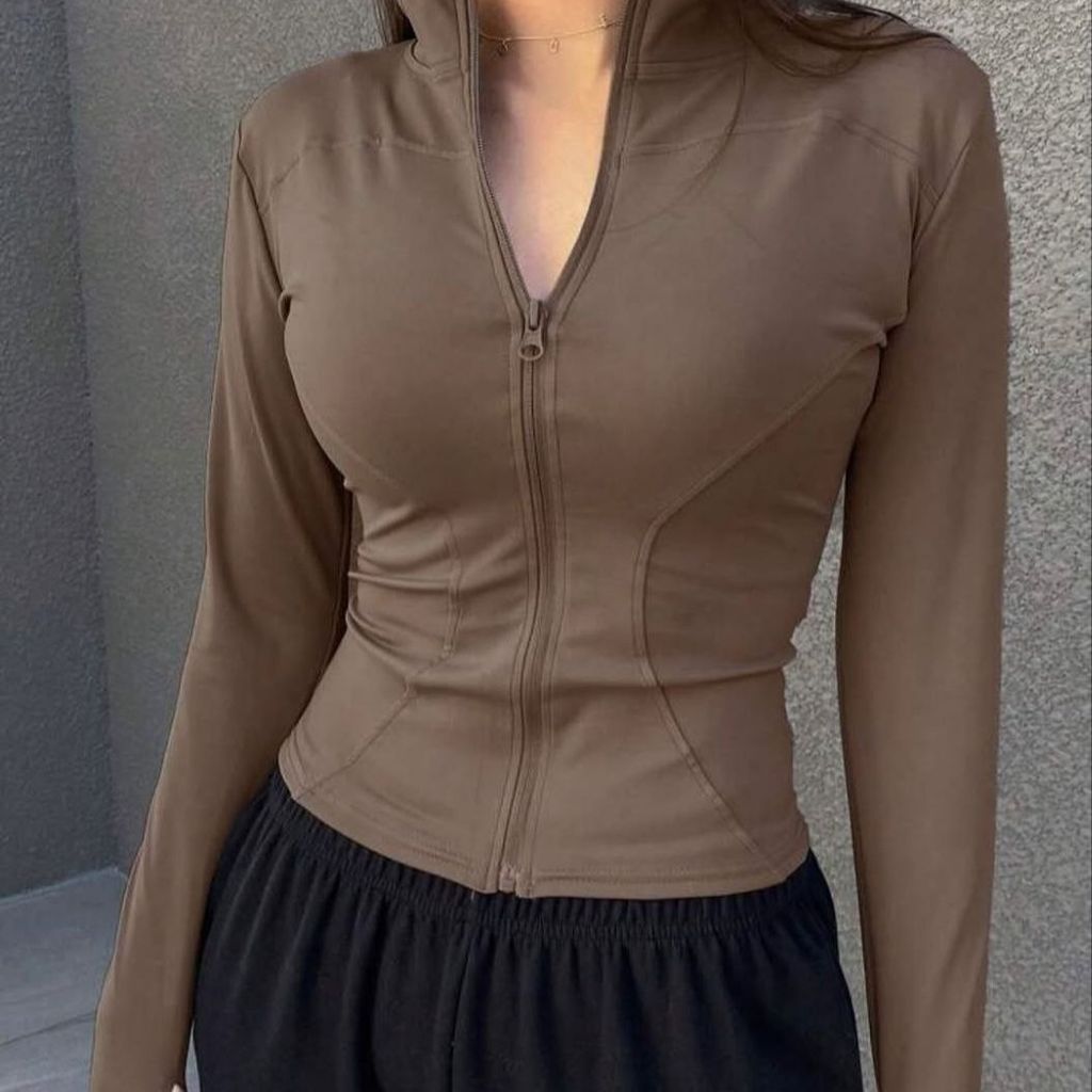 فروش اینترنتی سویشرت ورزشی زنانه