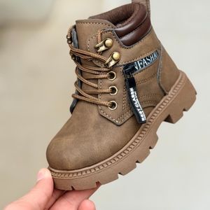 مشخصات بوت بچگانه طرح بغل زیپ از Kids کد 4073002