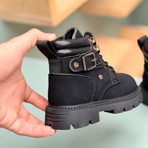 خرید اینترنتی قیمت بوت بچگانه طرح بغل سگک از Kids کد 4073003