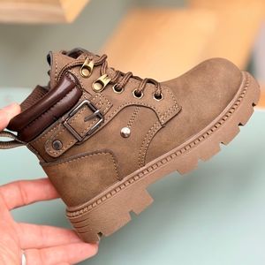 خرید اینترنتی قیمت بوت بچگانه طرح بغل سگک از Kids کد 4073003