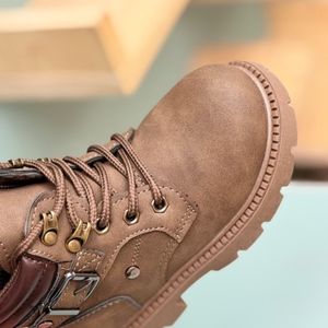 خرید انلاین بوت بچگانه طرح بغل سگک از Kids کد 4073003