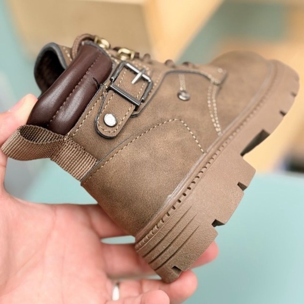 خرید اینترنتی بوت بچگانه طرح بغل سگک از Kids کد 4073003