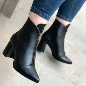 کفش نیم پوتین مدل شنل زنانه