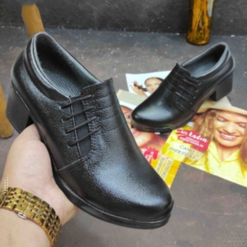 مشخصات کفش چرم زنانه