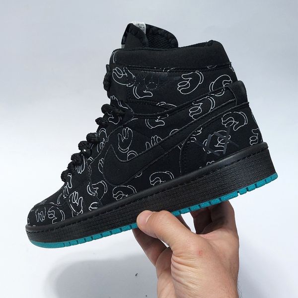 کتونی ساقدار نایک جردن وان طرح کاز Nike Jordan1 Kaws