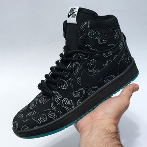 مشخصات کتونی ساقدار نایک جردن وان طرح کاز Nike Jordan1 Kaws