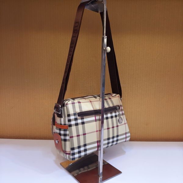کیف دوشی مدل Burberry