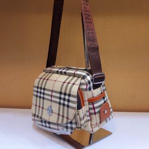 خرید آنلاین کیف دوشی مدل Burberry