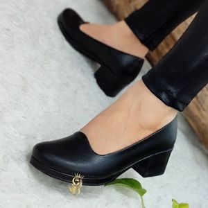 خرید اینترنتی کفش زنانه دخترانه اداری دانشجویی سایز 36 تا 41 پاشنه 5 سانت پیو نرم سبک