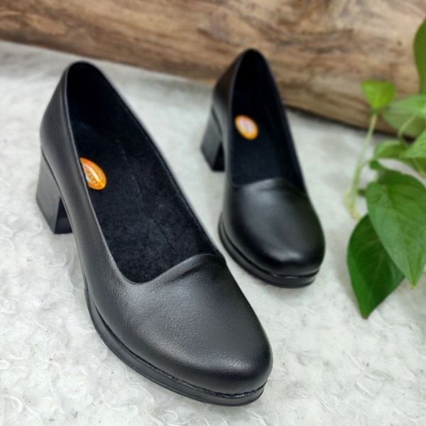 کفش زنانه دخترانه اداری دانشجویی سایز 36 تا 41 پاشنه 5 سانت پیو نرم سبک