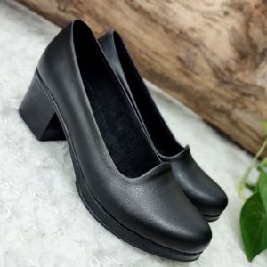 قیمت کفش زنانه دخترانه اداری دانشجویی سایز 36 تا 41 پاشنه 5 سانت پیو نرم سبک