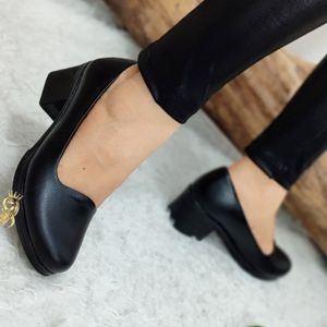 فروش اینترنتی کفش زنانه دخترانه اداری دانشجویی سایز 36 تا 41 پاشنه 5 سانت پیو نرم سبک