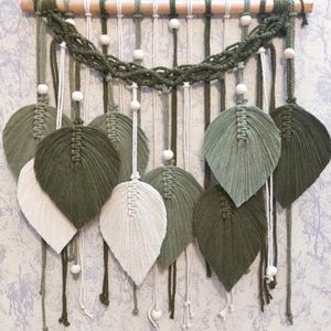 دیواراویز برگ سبز مکرومه رنگبندی دلخواه