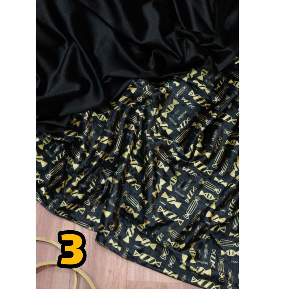 قیمت ارزان پارچه مخمل کره ای طرحدار و مشکی ساده