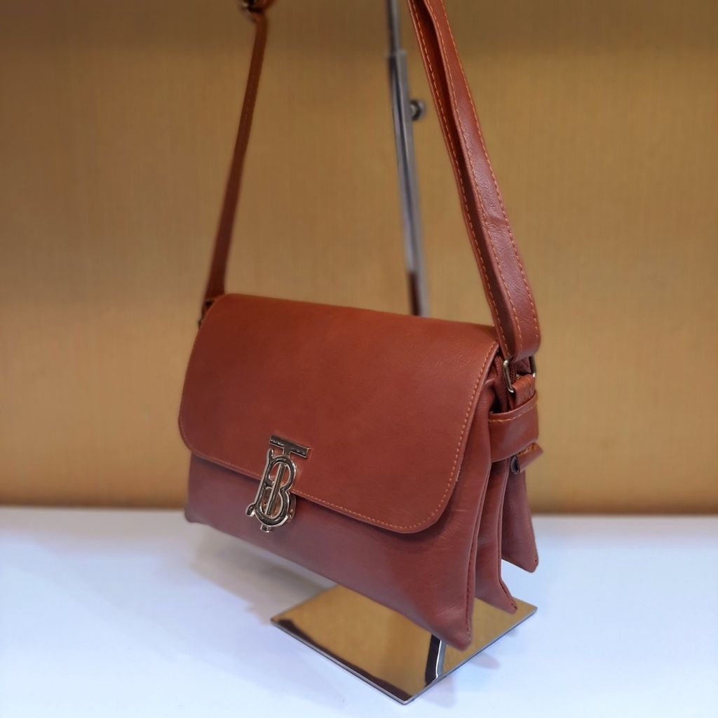 خرید آنلاین کیف دوشی چرمی