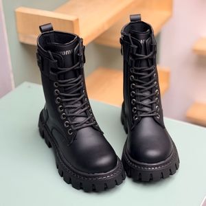 خرید اینترنتی قیمت بوت بچگانه اسپرت طرح miu کد 4080403