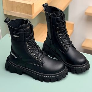 خرید اینترنتی قیمت بوت بچگانه اسپرت طرح miu کد 4080403