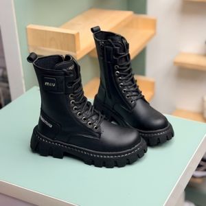 خرید آنلاین بوت بچگانه اسپرت طرح miu کد 4080403