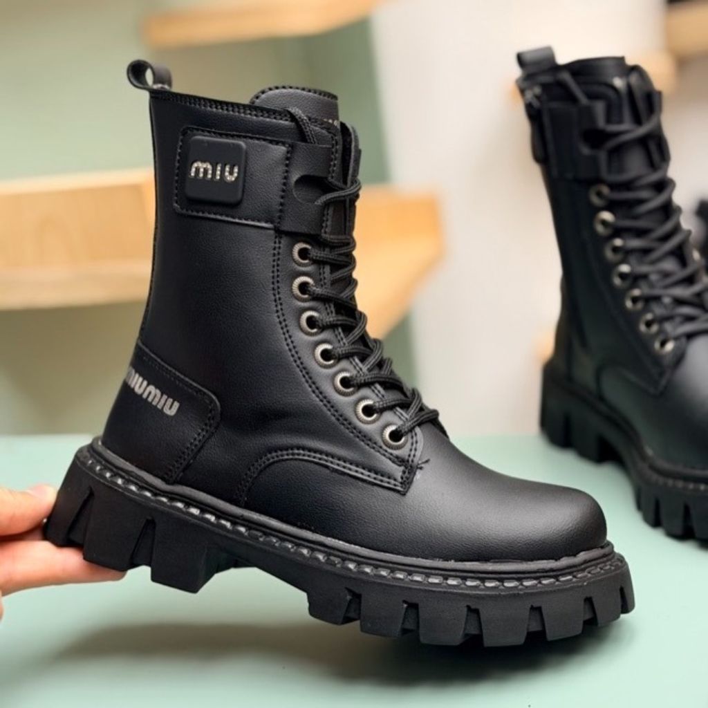 خرید انلاین بوت بچگانه اسپرت طرح miu کد 4080403