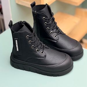 خرید اینترنتی قیمت بوت بچگانه اسپرت طرح بالنسیاگا کد 4080404