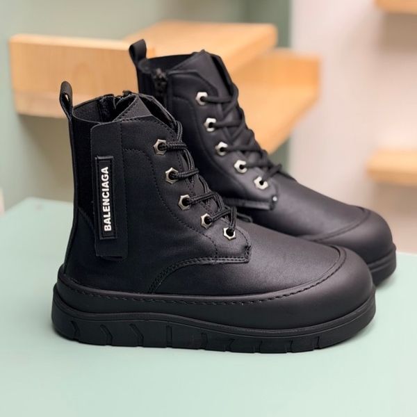 بوت بچگانه اسپرت طرح بالنسیاگا کد 4080404