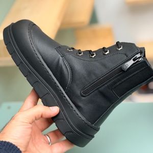 فروش اینترنتی بوت بچگانه اسپرت طرح بالنسیاگا کد 4080404