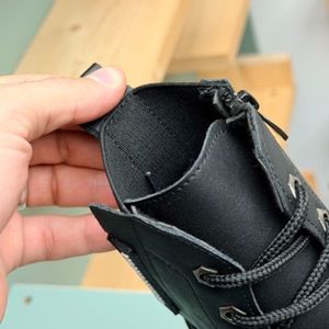 فروش اینترنتی بوت بچگانه اسپرت طرح بالنسیاگا کد 4080404