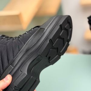 فروش اینترنتی بوت بچگانه پافری طرح الستار کد 4080405