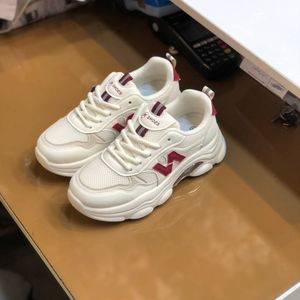 خرید اینترنتی کفش نیوبالانس خارجی زنانه مدل KShoes رنگ سفید زرشکی